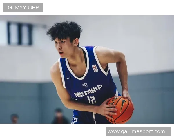 管子煜加盟联赛实力如何媒体人揭秘队友背景与快船旧将穆恩经历