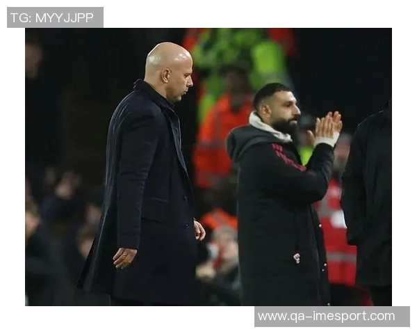 足坛奇葩雕像大盘点萨拉赫C罗大罗法尔考等球星形象奇特引热议